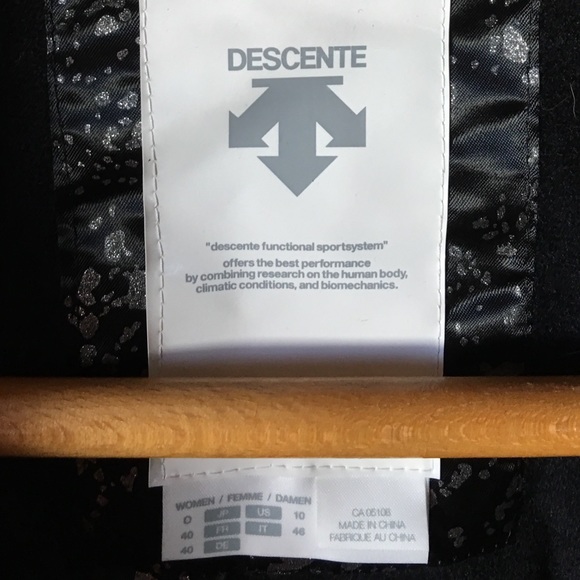 Descent brand woman’s ski jacket - Picture 2 of 3